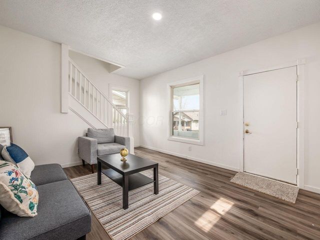 1889 S 4th Street, Columbus, OH 43207