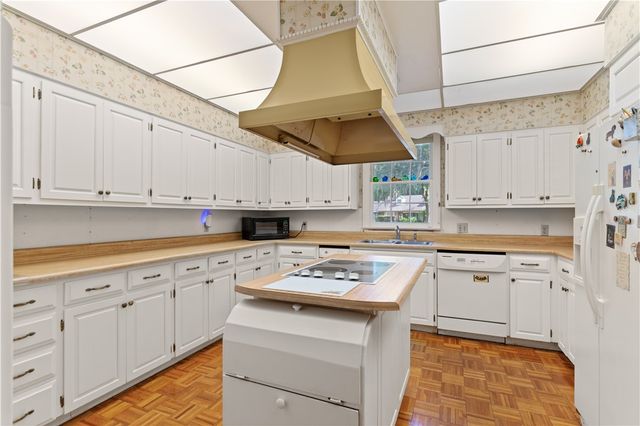 109 King Cotton Road, Brunswick, GA 31525