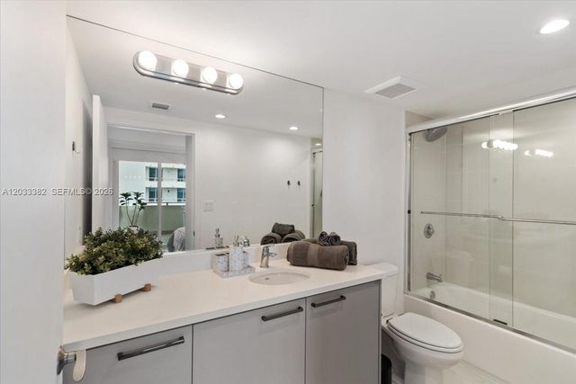 1150 101st Street 502, Bay Harbor Islands, FL 33154