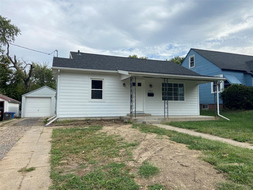 3927 13th Street, Des Moines, IA 50313