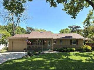 9335 Craig Drive, Overland Park, KS 66212