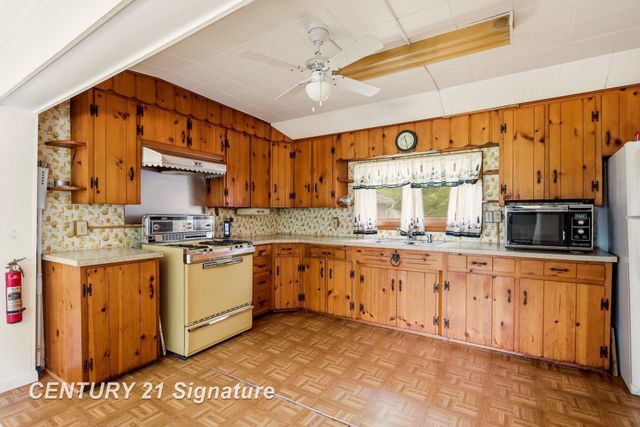 408 W Capitol Street, Zilwaukee, MI 48604