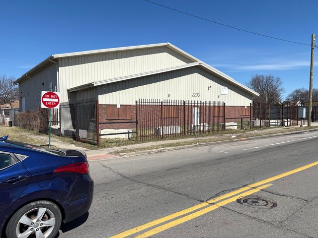 2203 E Mcnichols Road, Hamtramck, MI 48212