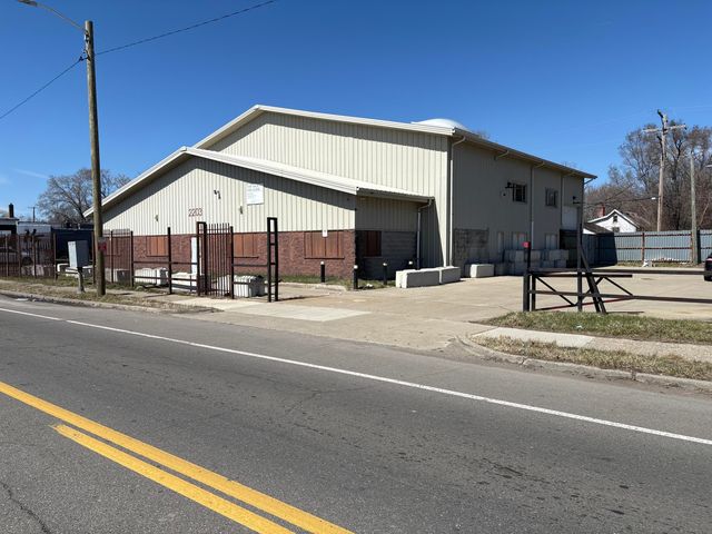 2203 E Mcnichols Road, Hamtramck, MI 48212