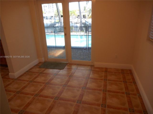 2325 Magnolia Dr 0, North Miami, FL 33181