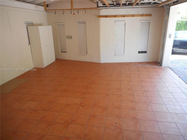 2325 Magnolia Dr 0, North Miami, FL 33181