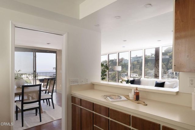 1600 Sunset Plaza Drive, Los Angeles, CA 90069