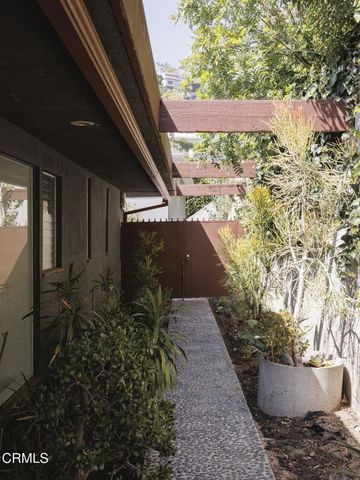 1600 Sunset Plaza Drive, Los Angeles, CA 90069