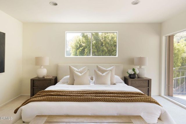 1600 Sunset Plaza Drive, Los Angeles, CA 90069