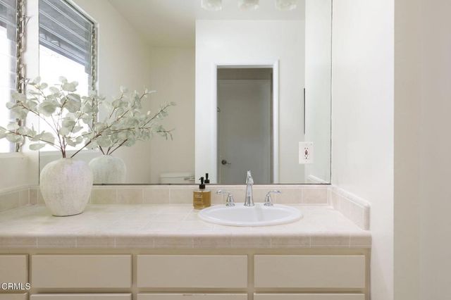 1600 Sunset Plaza Drive, Los Angeles, CA 90069