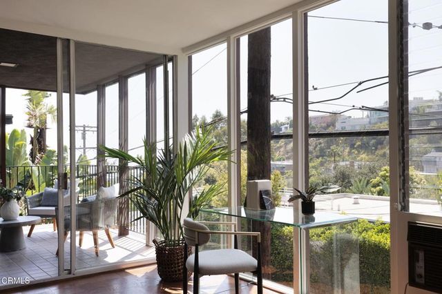 1600 Sunset Plaza Drive, Los Angeles, CA 90069