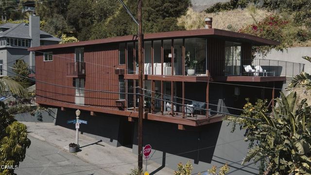1600 Sunset Plaza Drive, Los Angeles, CA 90069