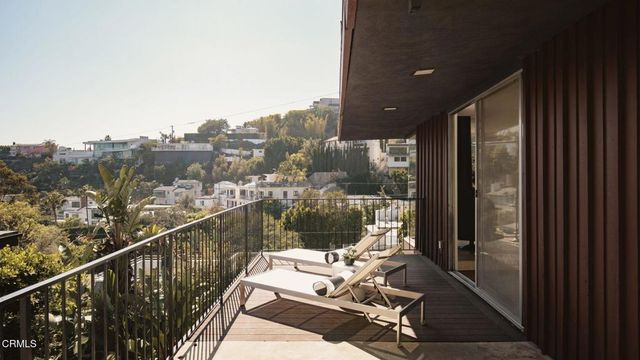 1600 Sunset Plaza Drive, Los Angeles, CA 90069