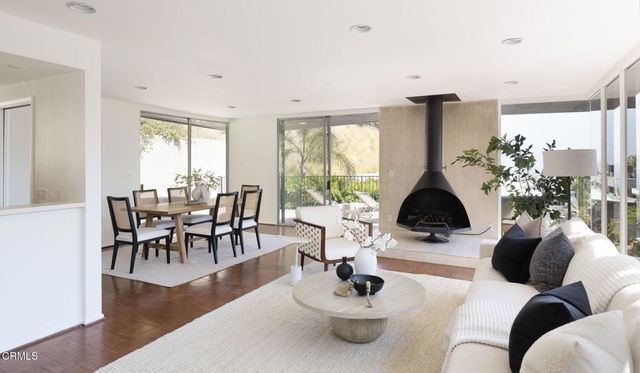 1600 Sunset Plaza Drive, Los Angeles, CA 90069