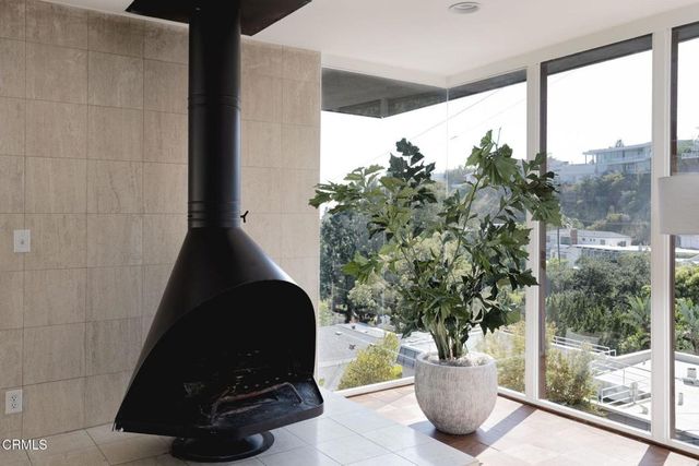 1600 Sunset Plaza Drive, Los Angeles, CA 90069
