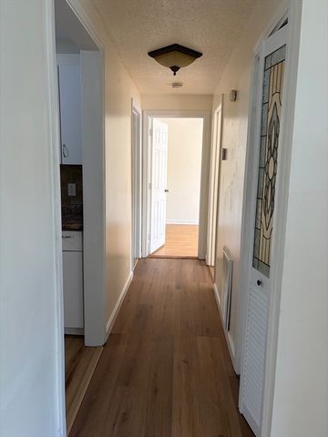 15 Longworth Ave 223, Brockton, NH 03201
