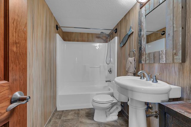 3421 21st Avenue S, Saint Cloud, MN 56301