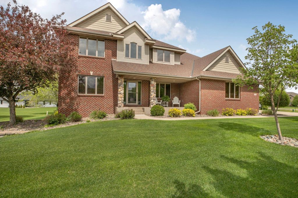 3421 21st Avenue S, Saint Cloud, MN 56301