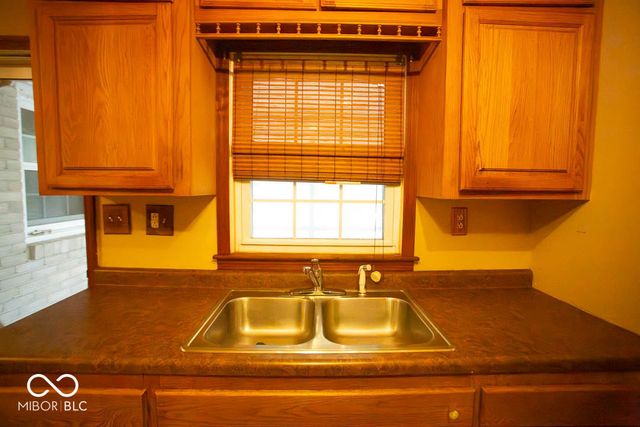 6781 E 13th Street, Indianapolis, IN 46219