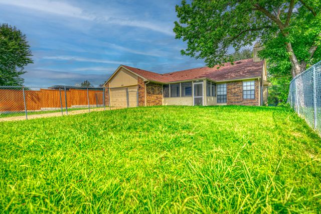9314 Shipman Street, Rowlett, TX 75088