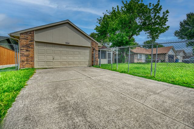 9314 Shipman Street, Rowlett, TX 75088