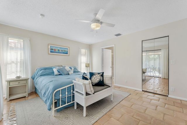 5861 Sunswept Lane B, Boynton Beach, FL 33437