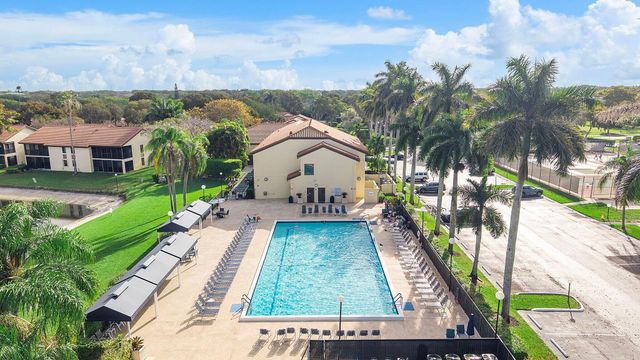 5861 Sunswept Lane B, Boynton Beach, FL 33437