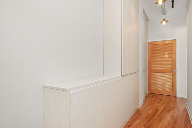 1224 W Van Buren Street 709, Chicago, IL 60607