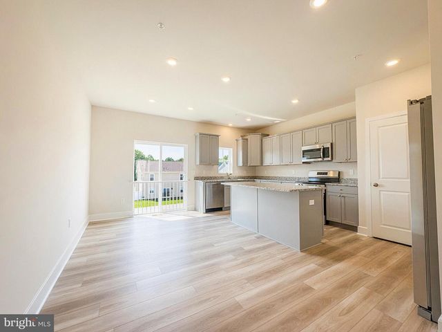 5505 ABERDEEN PL, White Plains, MD 20695