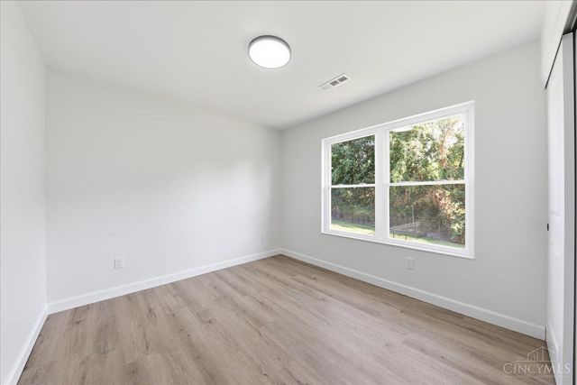 1100 Timberland Drive, Woodlawn, OH 45215