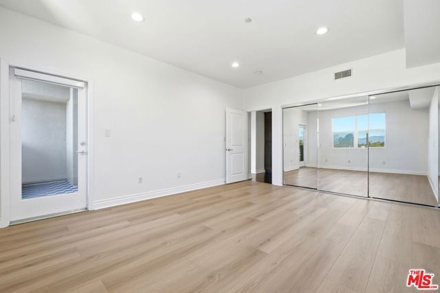 4424 Whitsett Avenue 309, Studio City (los Angeles), CA 91604