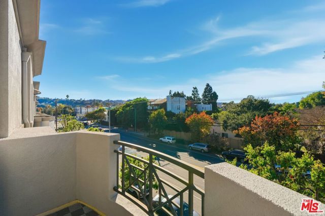 4424 Whitsett Avenue 309, Studio City (los Angeles), CA 91604