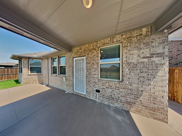 240 Darlington Trail, Fort Worth, TX 76131