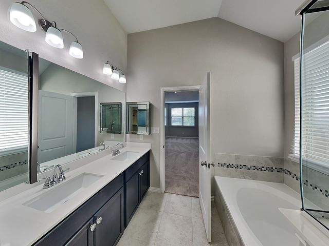 240 Darlington Trail, Fort Worth, TX 76131