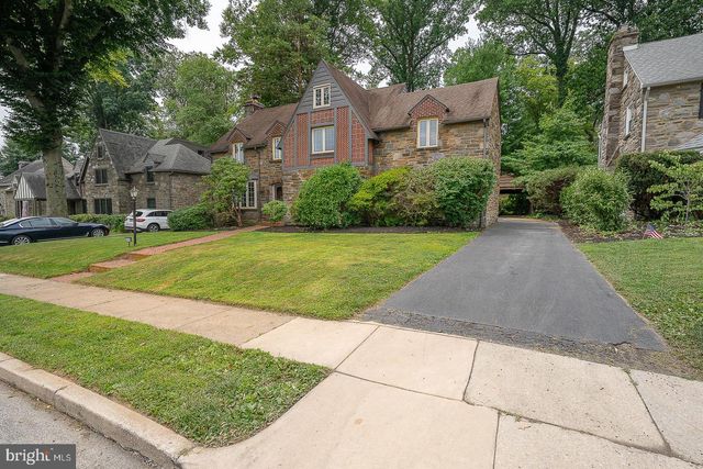 1216 LINDALE AVE, Drexel Hill, PA 19026