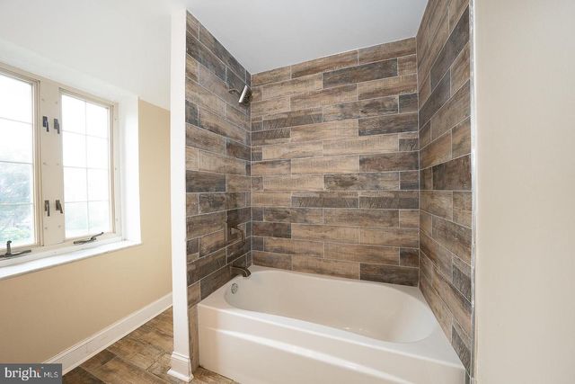 1216 LINDALE AVE, Drexel Hill, PA 19026