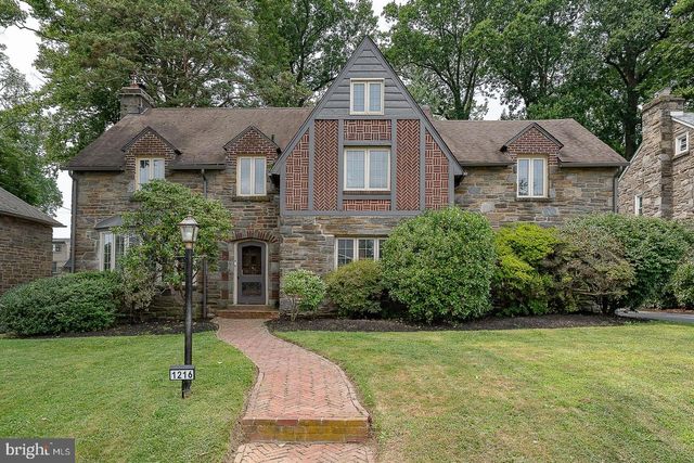 1216 LINDALE AVE, Drexel Hill, PA 19026