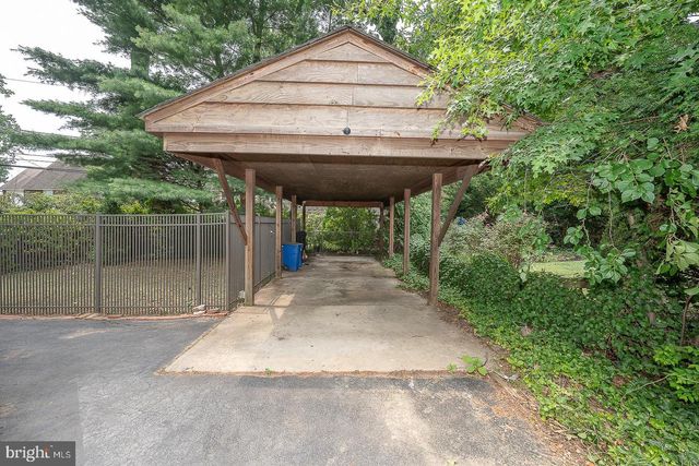 1216 LINDALE AVE, Drexel Hill, PA 19026