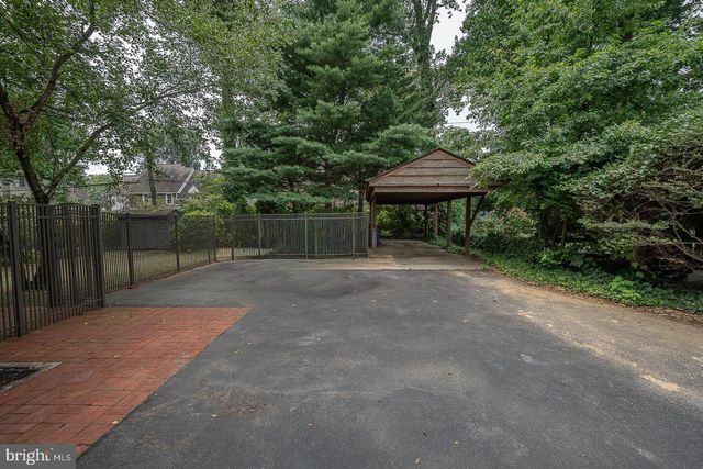 1216 LINDALE AVE, Drexel Hill, PA 19026
