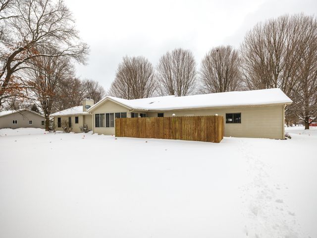 48156 County Road 652, Antwerp Twp, MI 49071