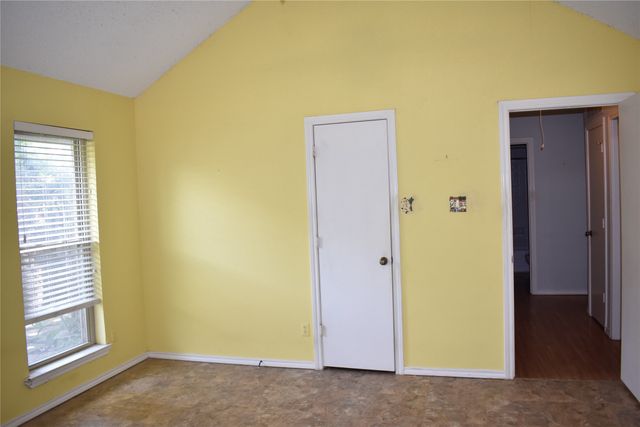 2025 Espinosa Drive, Carrollton, TX 75010