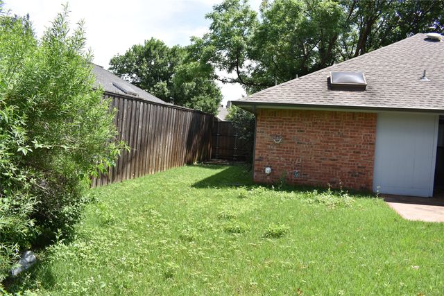 2025 Espinosa Drive, Carrollton, TX 75010