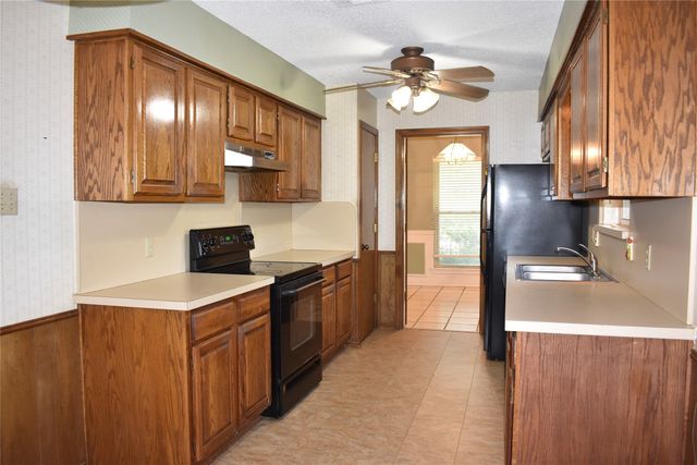 2025 Espinosa Drive, Carrollton, TX 75010