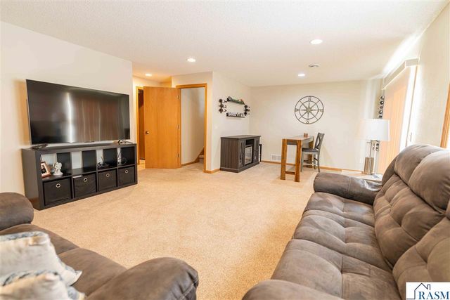 117 Sawgrass Court, Mankato, MN 56001