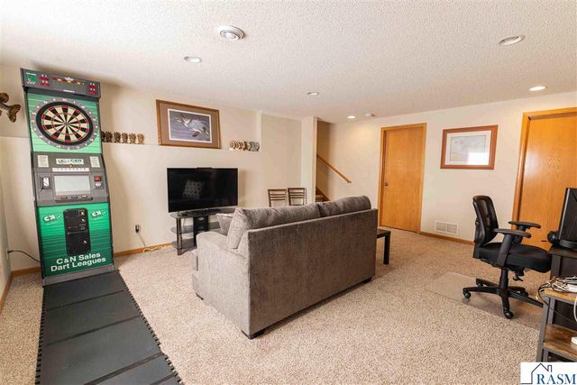 117 Sawgrass Court, Mankato, MN 56001