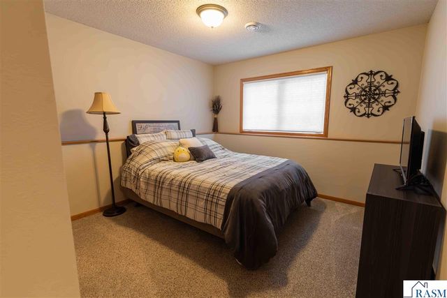 117 Sawgrass Court, Mankato, MN 56001