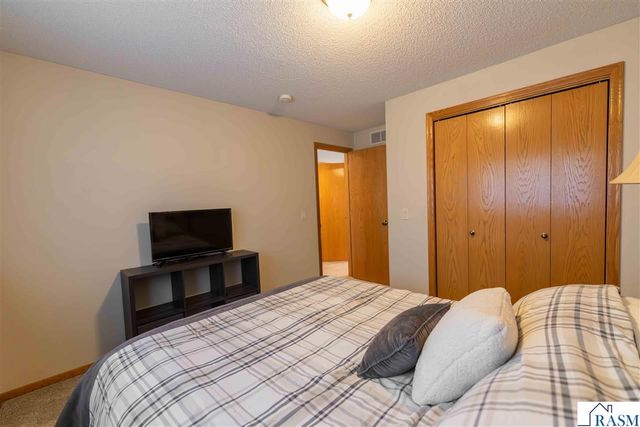 117 Sawgrass Court, Mankato, MN 56001