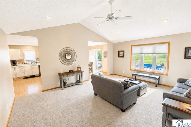 117 Sawgrass Court, Mankato, MN 56001