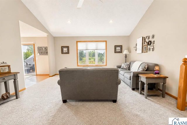 117 Sawgrass Court, Mankato, MN 56001