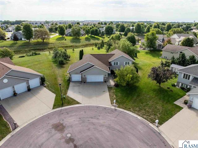 117 Sawgrass Court, Mankato, MN 56001